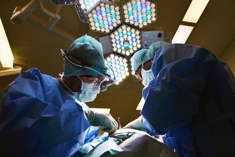 gerincsérv műtét gerinccsatorna szűkületek kezelése